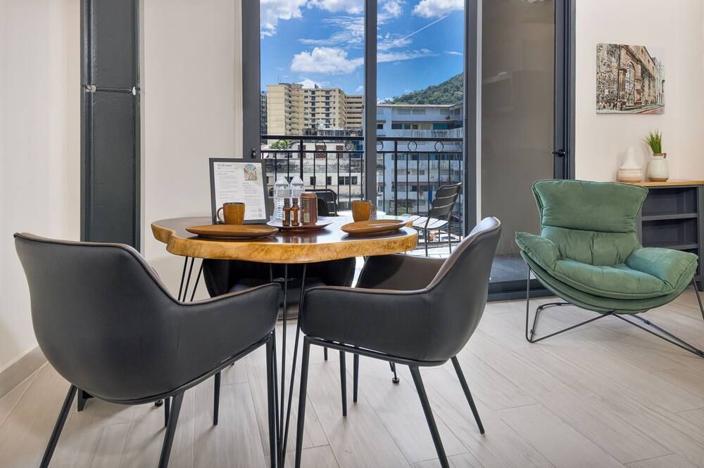 كاسكو فيو أبارتمنتس - بنما سيتي (بنما) - غرفة طعام