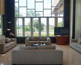 Akelada Hotel - Nang Rong - Lobby