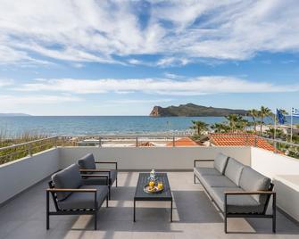 Ostrakon Suites - Agia Marina - Balkón