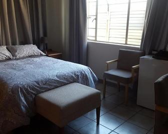 Pretoria Inn - Pretoria - Slaapkamer