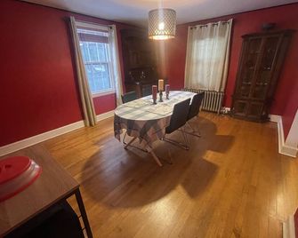 Charming 2-bedroom house centrally located in Bristol - Bristol - Jadalnia