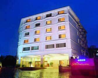 Abad Atrium - Kochi - Building
