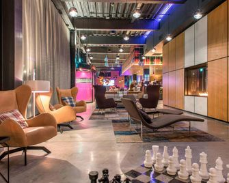 موكسي أبردين أيربورت - أبردين - ردهة