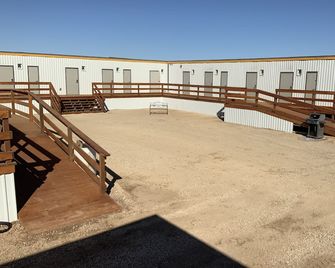 Karbani Inn - Carlsbad - Parveke