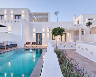 Portes Suites & Villas Mykonos - Míkonos - Piscina