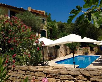 Mansion - Correns - Correns - Pool