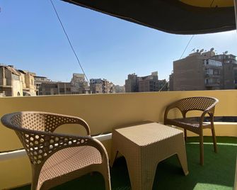 Sunset Hostel - קהיר - מרפסת