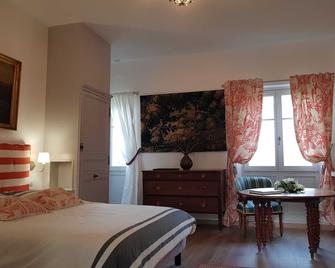 L'appartement Au Chateau, 4 , In Salvert, 6 Pers, Near Saumur, In The Anjou Region - Neuillé - Habitación