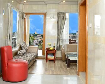 Hotel Grand United (Chinatown) - Rangun - Pokój dzienny