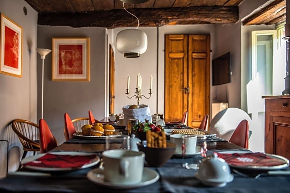 Boutique Hotel Al Palazzo Rosso - Neive - Essbereich