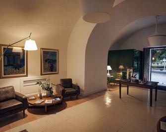 Tenuta Duca Marigliano Boutique Hotel - Paestum - Living room