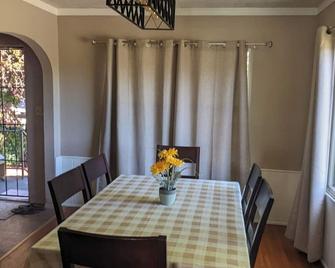 Historic Home in Klamath Falls - Klamath Falls - Dining room