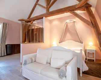 La Jasoupe - Gite Charles - Demigny - Habitación