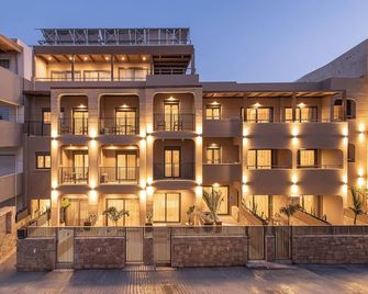 Enorme Infinity Beach ex Infinity Blue - Hersonissos - Rakennus