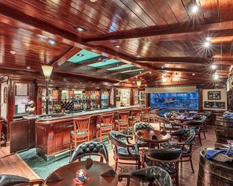 Club Mahindra White Meadows Manali - Manali - Bar