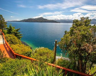 Costa Brava Apart Hotel & Suites - Bariloche