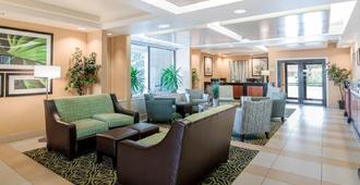 Quality Inn & Suites Lexington - Lexington - Lobby