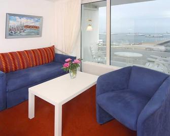 Double room. Garden side - House Hanseat - Heligoland - Living room