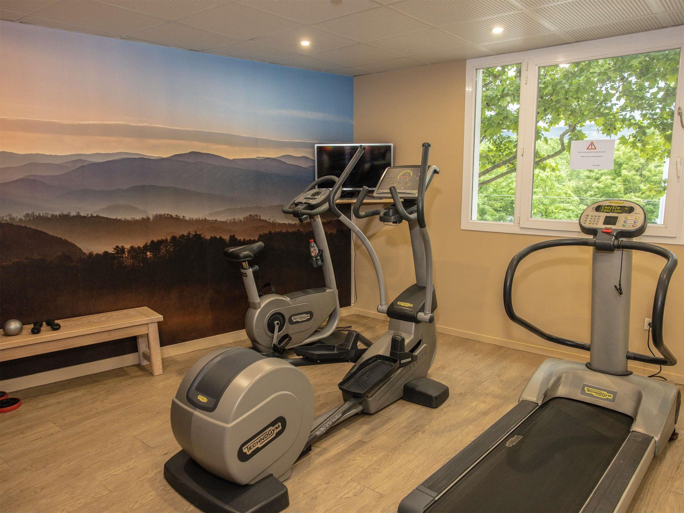 Novotel Suites Clermont Ferrand Polydome - Clermont-Ferrand - Fitnessbereich