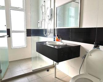 Mansion One by Sky Hive - George Town - Baño