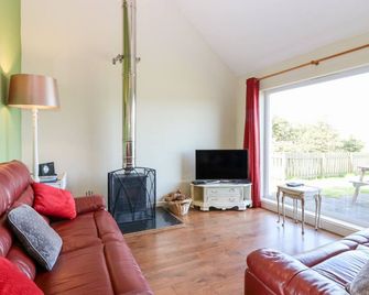 Sunset Cottage - Isle of Mull - Living room