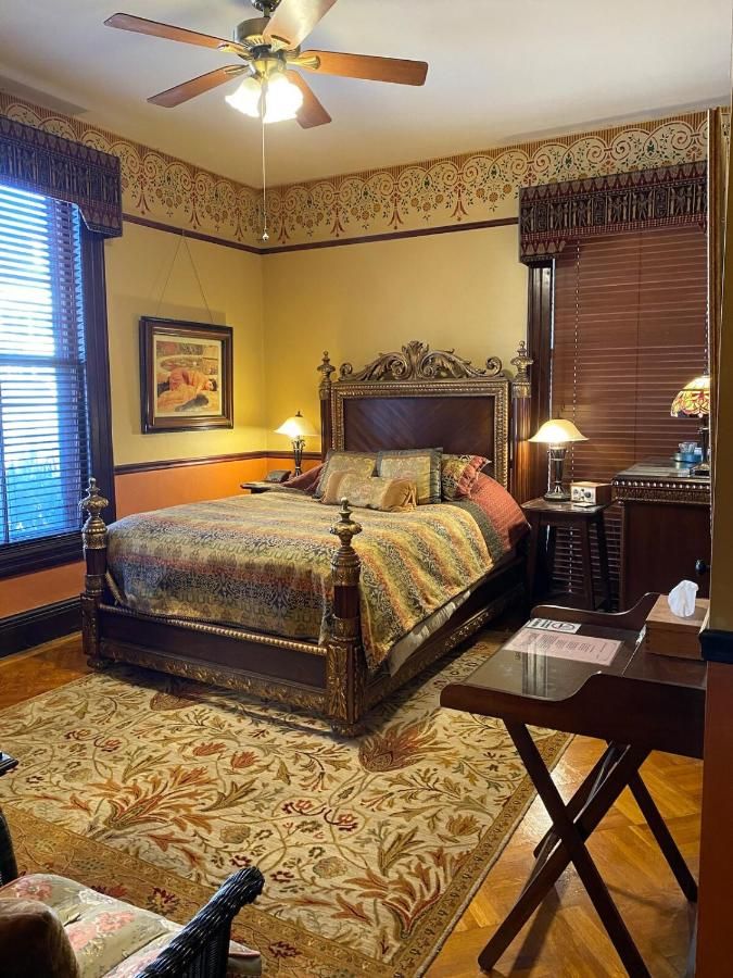 Amherst Inn
