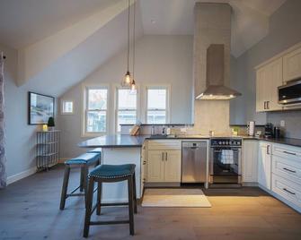 Overlook Cottage, Upscale 2 bedroom and 2 bath - Portland - Cocina