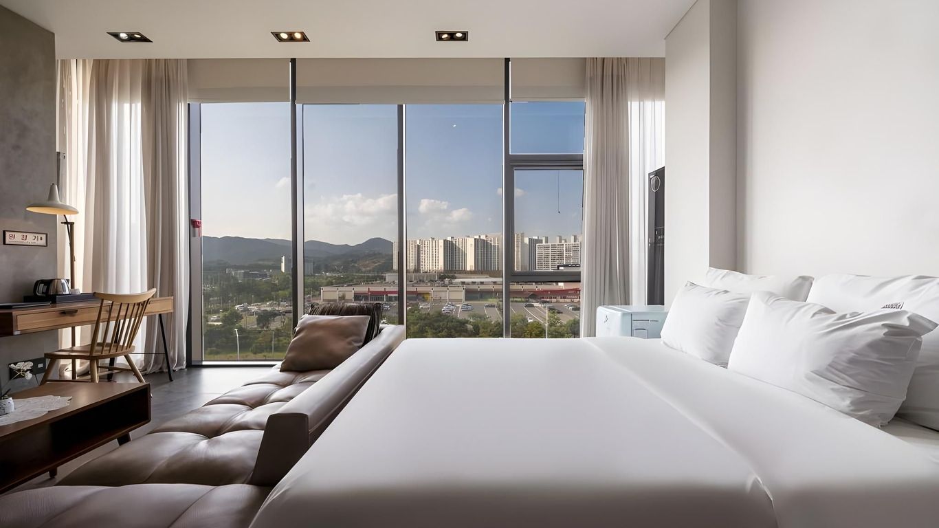 Gwangyang Harbor Bridge Hotel