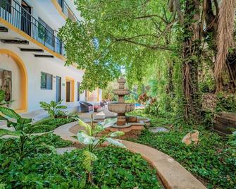 Maison del Embajador - Mérida - Patio