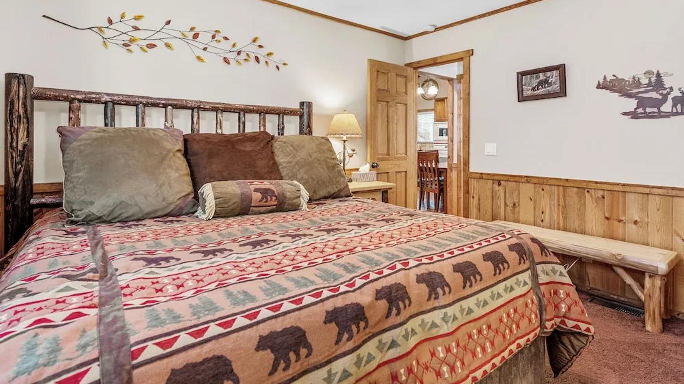 Blue Jay Cabin