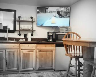 Cozy 1-bedroom apartment in charming Schenectady just renewed has AC HEAT WIFI - Schenectady
