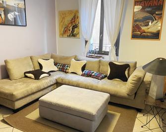 Amici Miei Rooms - Cremona - Sala de estar