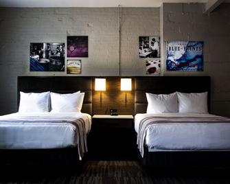 Hotel Millwright - Amana - Bedroom