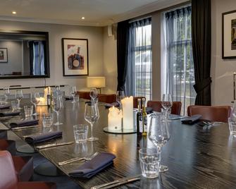 Crowne Plaza East Midlands Airport - Derby - Restaurant