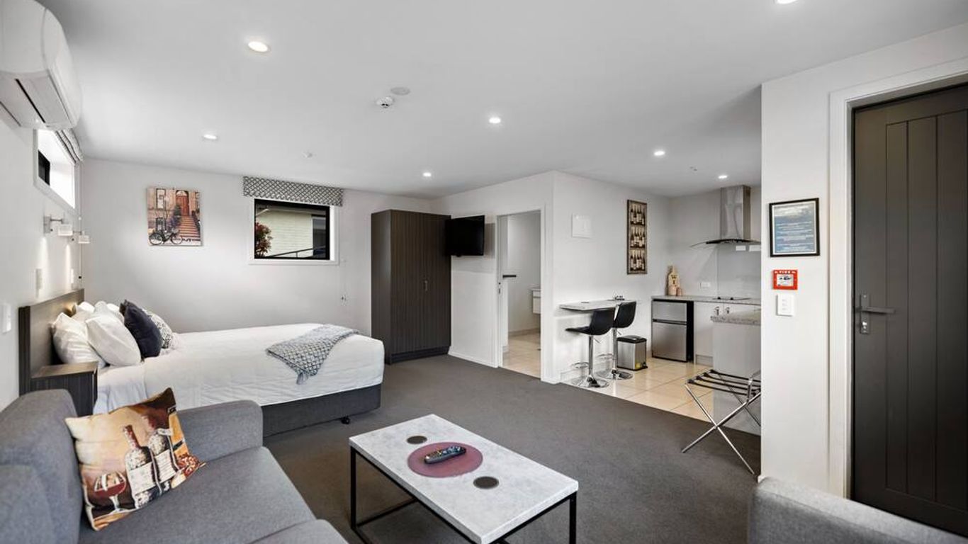 أفينيو موتل