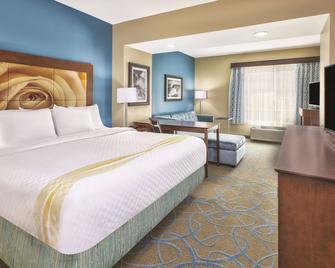 La Quinta Inn & Suites by Wyndham Niagara Falls - Niagaran putoukset - Makuuhuone