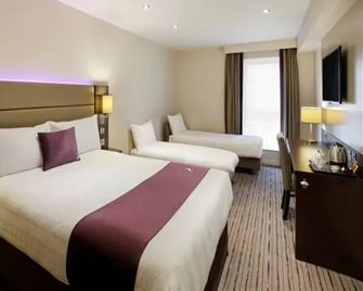 Premier Inn Hayle - Hayle - Bedroom