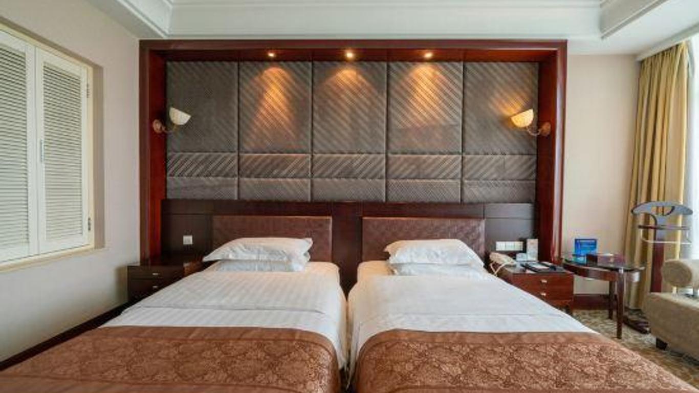 King & Queen Garden Hotel