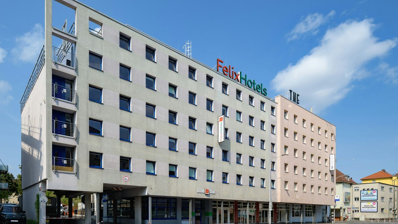 فيليكس هوتل دارمستات