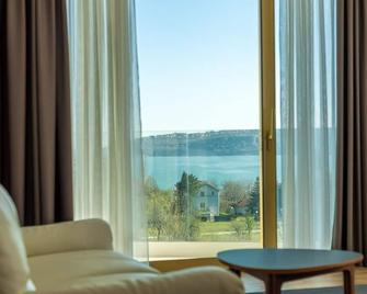 Amiral Hotel - Varna - Bedroom