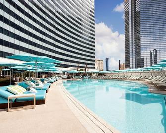 Vdara Deluxe Room with Amazing City Views! - Las Vegas - Pool