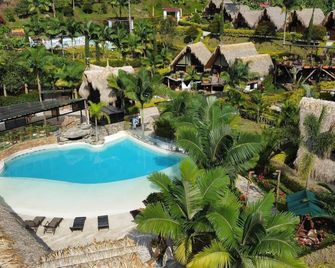 Rancho Ecoturistico el Faro - La Mesa - Zwembad