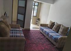 Barrett Accommodation - Suva - Living room