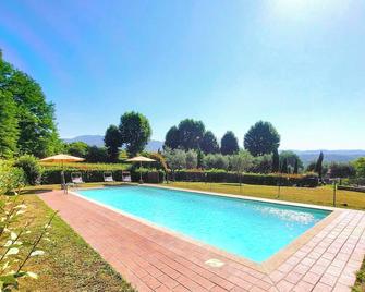 New! Charming Restored Mill, Private Pool, olive grove, walk facilities, river. - Gallicano - Pool