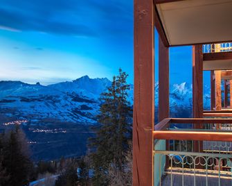 Altezza Arc 1800 Hotel & Spa - Bourg-Saint-Maurice - Balcony