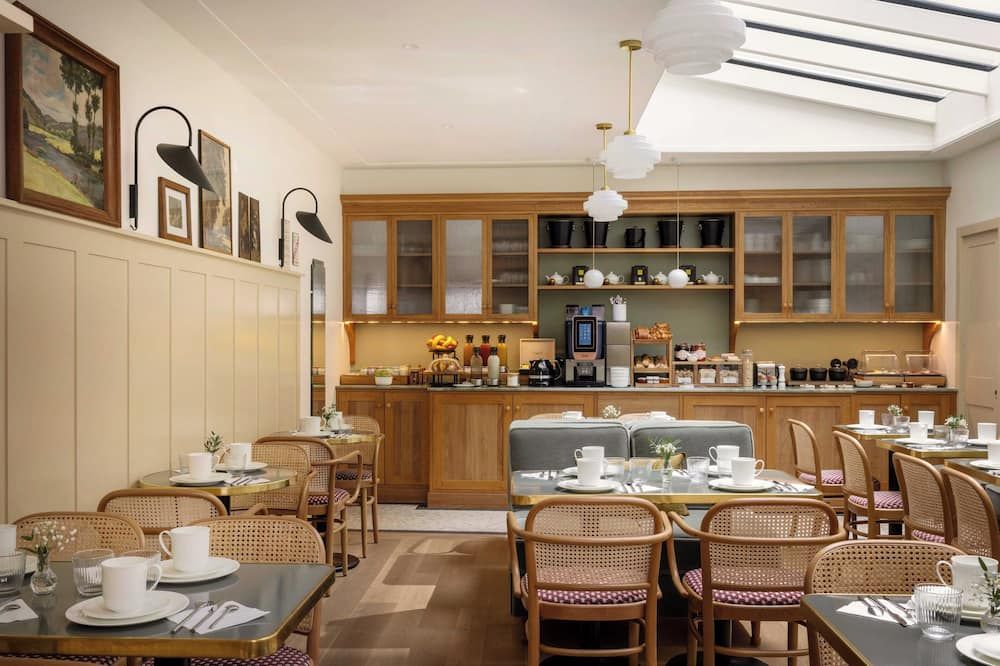 هوتل كازيمير - باريس - مطعم