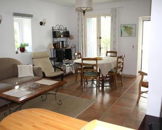 Mas Bouvier, Air-Conditioned House With Private Pool And Landscaped Grounds. - Saint-Martin-de-Londres - Dining room