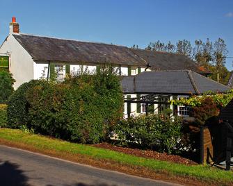 Queens Arms - Hungerford - Edificio