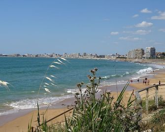 Charming T2 Mezzanine with Balcony, 700m from Beach, Well-Equipped, Calm Area - Château-d’Olonne - Plage