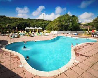 Newquay Bay Holiday Resort - Newquay - Uima-allas
